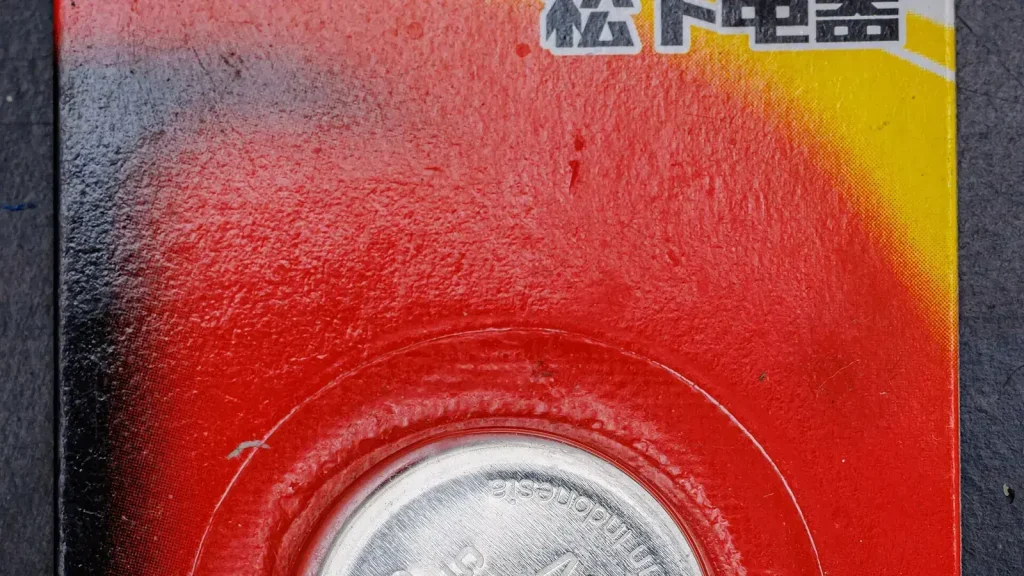 How Lithium-Ion Batteries Store and Release Energy featured reference image