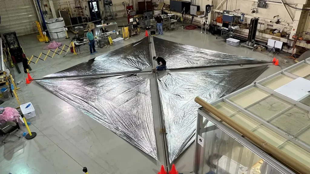 How Solar Sails Travel Using Light featured reference image